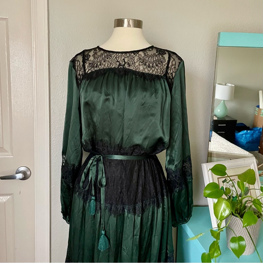 Johnny Was Emerald Green 100% Silk Maxi Dress Black Lace Accents Sz Large Belt - Picture 3 of 15